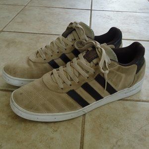Men's 10M Adidas Etrusco